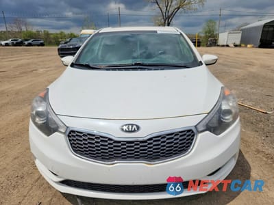 Piąte zdjęcie samochodu w środku: 2015 KIA FORTE EX VIN:KNAFX4A82F5434382 - miniatura