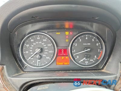 Zdjęcie 9 z 12 samochodu: 2008 BMW 335 I VIN:WBAWL73538PX58187 - miniatura