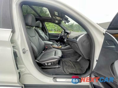 Piąte zdjęcie samochodu w środku: 2020 BMW X3 XDRIVE30I VIN:5UXTY5C05LLT35268 - miniatura