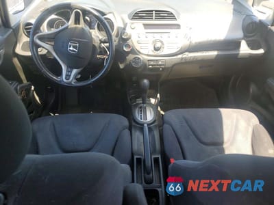 Zdjęcie 8 z 12 samochodu: 2010 HONDA FIT SPORT VIN:JHMGE8H4XAS015602 - miniatura