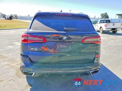 Zdjęcie 6 z 13 samochodu: 2019 BMW X5 XDRIVE50I VIN:5UXJU2C55KLN64903 - miniatura