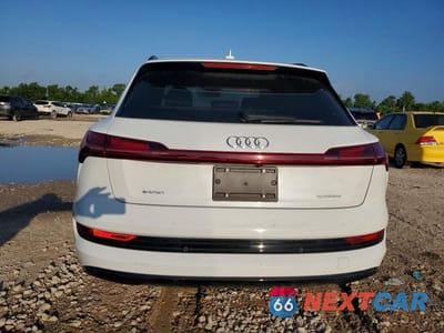 Zdjęcie 6 z 13 samochodu: 2022 AUDI E-TRON PREMIUM VIN:WA1AAAGE6NB012586 - miniatura