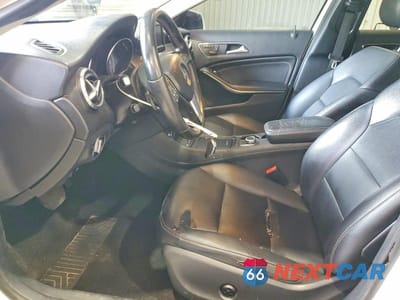 Zdjęcie 7 z 14 samochodu: 2015 MERCEDES-BENZ GLA 250 4MATIC VIN:WDCTG4GB4FJ129167 - miniatura