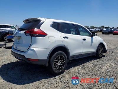 Trzecie zdjęcie samochodu z tyłu: 2017 NISSAN ROGUE S VIN:JN8AT2MTXHW150027 - miniatura