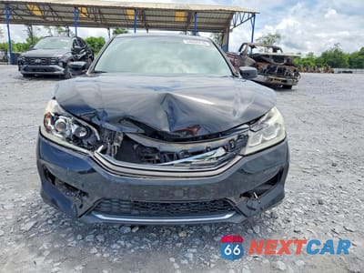 Piąte zdjęcie samochodu w środku: 2016 HONDA ACCORD EX VIN:1HGCR2F79GA217832 - miniatura