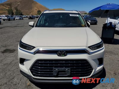 Piąte zdjęcie samochodu w środku: 2024 TOYOTA GRAND HIGHLANDER HYBRID XLE VIN:5TDACAB59RS004696 - miniatura