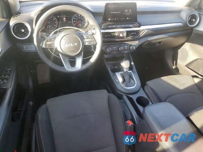 Zdjęcie 8 z 12 samochodu: 2023 KIA FORTE LXS VIN:3KPF24AD8PE555826 - miniatura