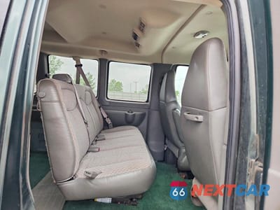 Zdjęcie 11 z 13 samochodu: 2006 GMC SAVANA G1500 VIN:1GKFH15T861201616 - miniatura