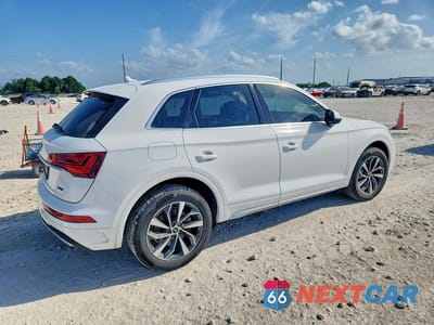 Trzecie zdjęcie samochodu z tyłu: 2021 AUDI Q5 PREMIUM PLUS VIN:WA1BAAFY1M2003339 - miniatura