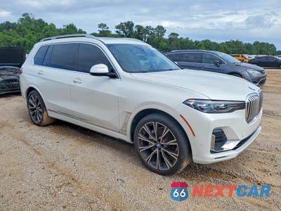 Czwarte zdjęcie samochodu z boku: 2020 BMW X7 XDRIVE40I VIN:5UXCW2C06L9B99267 - miniatura