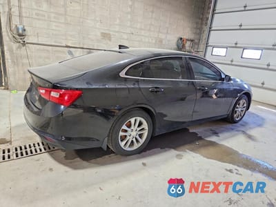 Trzecie zdjęcie samochodu z tyłu: 2018 CHEVROLET MALIBU LT VIN:1G1ZD5ST3JF233006 - miniatura
