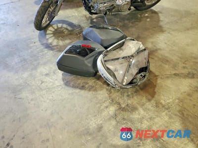 Zdjęcie 9 z 10 samochodu: 2026 YAMAHA MTT890 VIN:JYARN99E2TA001172 - miniatura