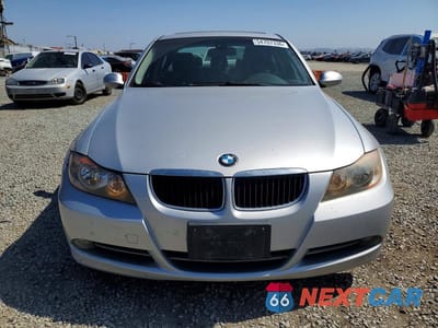 Piąte zdjęcie samochodu w środku: 2008 BMW 328 I VIN:WBAVA33528KX87235 - miniatura