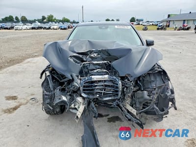 Piąte zdjęcie samochodu w środku: 2014 MERCEDES-BENZ E 350 VIN:WDDHF5KB6EA889780 - miniatura