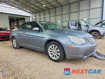 Czwarte zdjęcie samochodu z boku: 2010 CHRYSLER SEBRING TOURING VIN:1C3BC5ED8AN181981 - miniatura