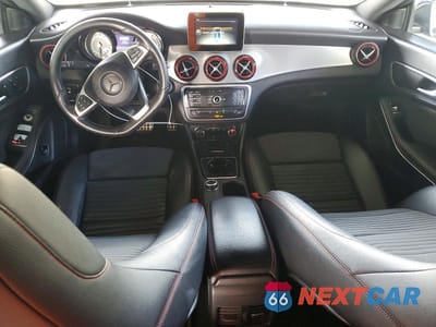 Zdjęcie 8 z 12 samochodu: 2016 MERCEDES-BENZ CLA 250 VIN:WDDSJ4EB5GN388286 - miniatura