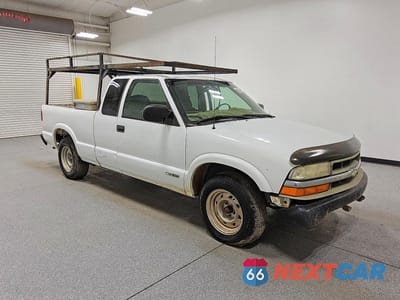 Czwarte zdjęcie samochodu z boku: 2000 CHEVROLET S TRUCK S10 VIN:1GCCS19W1Y8176010 - miniatura