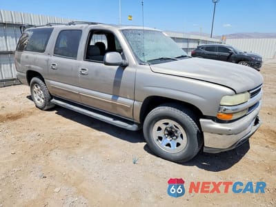 Czwarte zdjęcie samochodu z boku: 2002 CHEVROLET SUBURBAN C VIN:1GNEC16T02J238066 - miniatura