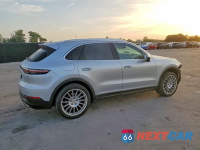 Trzecie zdjęcie samochodu z tyłu: 2019 PORSCHE CAYENNE VIN:WP1AA2AY1KDA11410 - miniatura