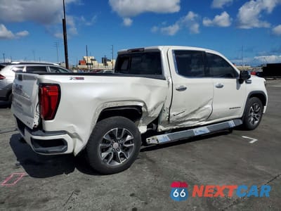Trzecie zdjęcie samochodu z tyłu: 2021 GMC SIERRA K1500 SLT VIN:3GTU9DED9MG161054 - miniatura