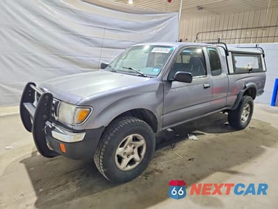 1998 TOYOTA TACOMA XTRACAB 4TAWN72N6WZ121810 - główne zdjęcie licytacji z USA - miniatura