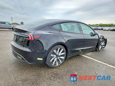 Trzecie zdjęcie samochodu z tyłu: 2024 TESLA MODEL 3 VIN:5YJ3E1EA1RF730343 - miniatura