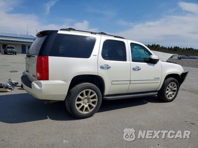 Trzecie zdjęcie samochodu z tyłu: 2012 GMC YUKON DENALI VIN:1GKS2CE01CR191607 - miniatura