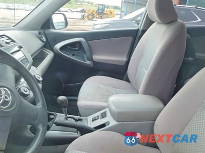 Zdjęcie 7 z 12 samochodu: 2006 TOYOTA RAV4 BASE VIN:JTMBK33V266007419 - miniatura