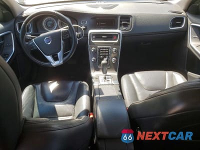 Zdjęcie 8 z 12 samochodu: 2012 VOLVO S60 T5 VIN:YV1622FS3C2129054 - miniatura
