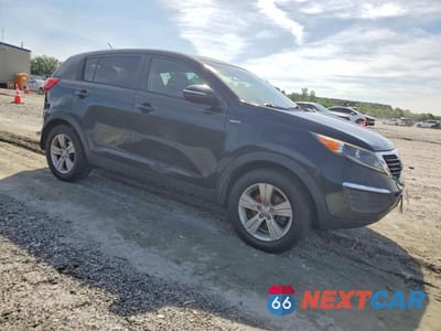Czwarte zdjęcie samochodu z boku: 2013 KIA SPORTAGE LX VIN:KNDPBCA23D7448448 - miniatura