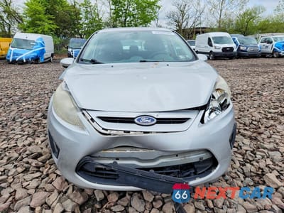 Piąte zdjęcie samochodu w środku: 2013 FORD FIESTA SE VIN:3FADP4EJ8DM150405 - miniatura