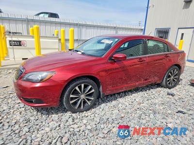 2013 CHRYSLER 200 TOURING 1C3CCBBB2DN636530 - główne zdjęcie licytacji z USA - miniatura