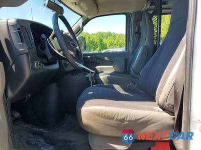 Zdjęcie 7 z 13 samochodu: 2018 GMC SAVANA 2500 DELIVERY VAN VIN:1GTW7AFG8J1911947 - miniatura