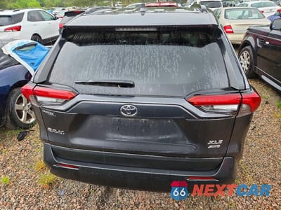 Zdjęcie 6 z 13 samochodu: 2021 TOYOTA RAV4 XLE VIN:2T3P1RFV2MC238146 - miniatura