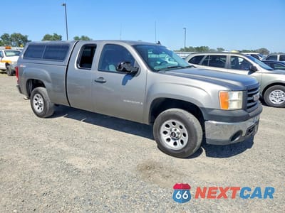 Czwarte zdjęcie samochodu z boku: 2008 GMC SIERRA C1500 VIN:1GTEC19028Z241734 - miniatura