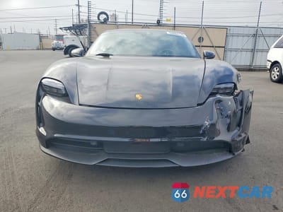 Piąte zdjęcie samochodu w środku: 2024 PORSCHE TAYCAN VIN:WP0AA2Y14RSA13316 - miniatura