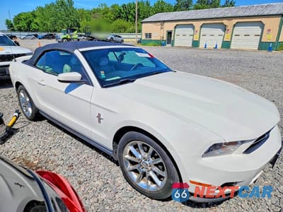 Czwarte zdjęcie samochodu z boku: 2011 FORD MUSTANG VIN:1ZVBP8EMXB5168567 - miniatura