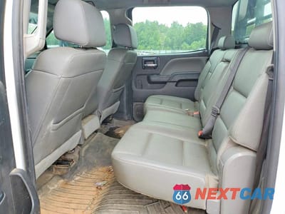 Zdjęcie 10 z 12 samochodu: 2018 GMC SIERRA K3500 VIN:1GD42VCY9JF155098 - miniatura