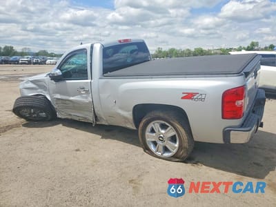 Drugie zdjęcie samochodu z przodu: 2012 CHEVROLET SILVERADO K1500 LT VIN:1GCNKSE09CZ215249 - miniatura