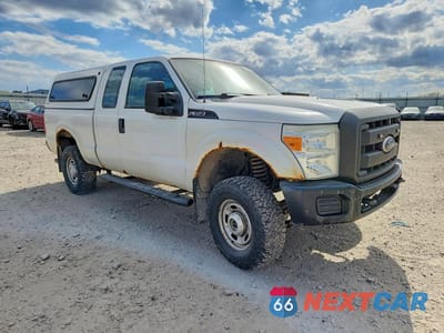 Czwarte zdjęcie samochodu z boku: 2011 FORD F350 SUPER DUTY VIN:1FT7X3B65BEA47298 - miniatura