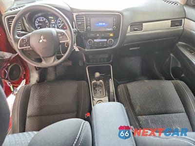 Zdjęcie 8 z 12 samochodu: 2018 MITSUBISHI OUTLANDER SE VIN:JA4AZ3A39JZ053467 - miniatura