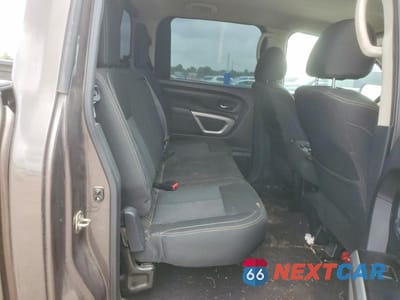 Zdjęcie 10 z 13 samochodu: 2017 NISSAN TITAN S VIN:1N6AA1EK8HN533131 - miniatura