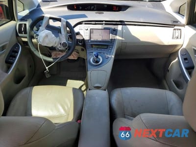 Zdjęcie 8 z 12 samochodu: 2010 TOYOTA PRIUS IV VIN:JTDKN3DU3A0096006 - miniatura