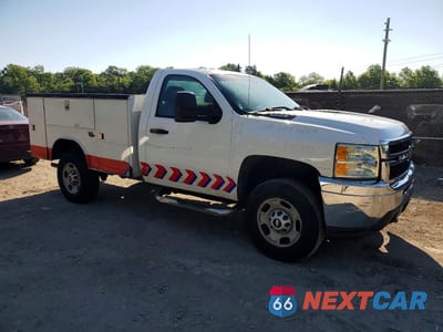 Czwarte zdjęcie samochodu z boku: 2011 CHEVROLET SILVERADO C2500 HEAVY DUTY VIN:1GB0CVCG7BF228319 - miniatura