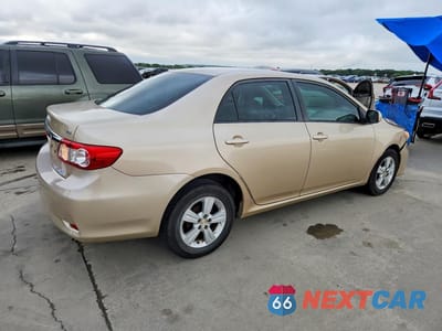 Trzecie zdjęcie samochodu z tyłu: 2011 TOYOTA COROLLA LE VIN:JTDBU4EE8B9152907 - miniatura
