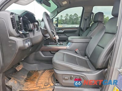 Zdjęcie 7 z 12 samochodu: 2025 GMC SIERRA K3500 SLT VIN:1GT4UUEY7SF277479 - miniatura