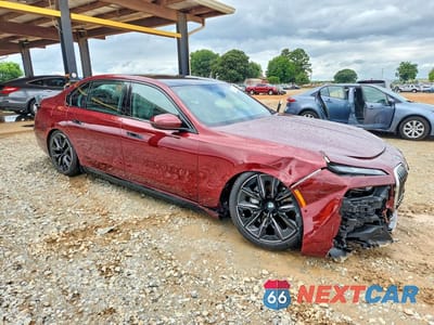 Czwarte zdjęcie samochodu z boku: 2023 BMW I7 XDRIVE60 VIN:WBY53EJ05PCL62213 - miniatura