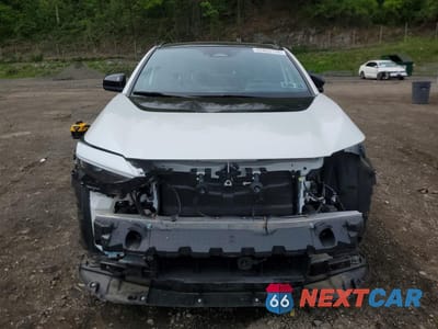 Piąte zdjęcie samochodu w środku: 2024 TOYOTA BZ4X XLE VIN:JTMABACA3RA075663 - miniatura