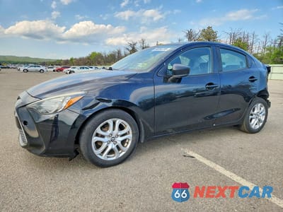 2017 TOYOTA YARIS IA BASE 3MYDLBYV5HY180194 - główne zdjęcie licytacji z USA - miniatura