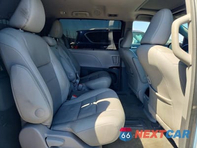 Zdjęcie 11 z 14 samochodu: 2017 TOYOTA SIENNA XLE 8-PASSENGER VIN:5TDYZ3DC7HS807820 - miniatura